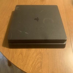 PlayStation 4 nothing wrong with it getting rid because I upgraded.